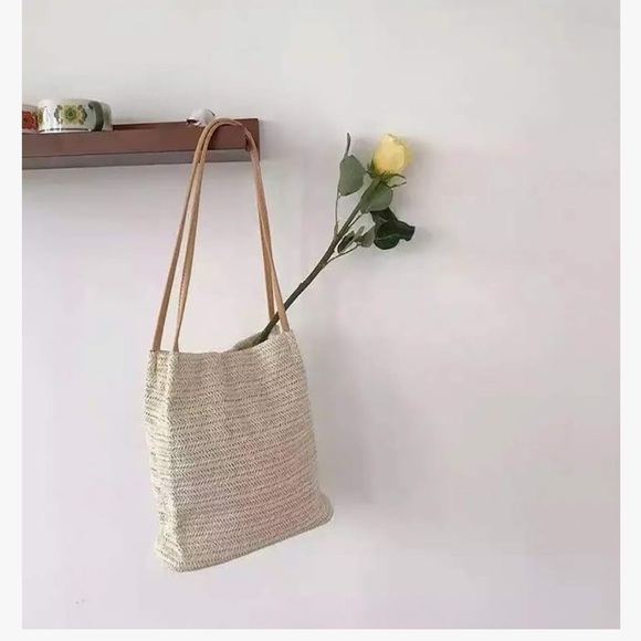 Straw Bucket Shoulder Summer Bag - Picture 3 of 10